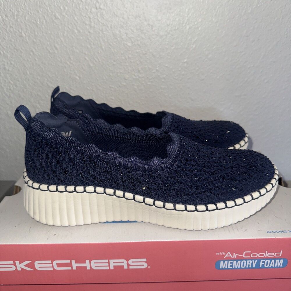 Skechers Modern Comfort-Casual Wilshire Blvd-Charm Stride Women's Slip On Sz 7.5